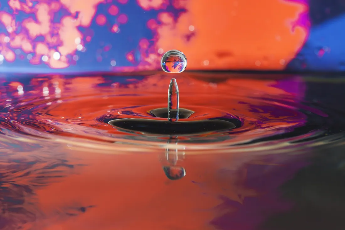 Neon held still
